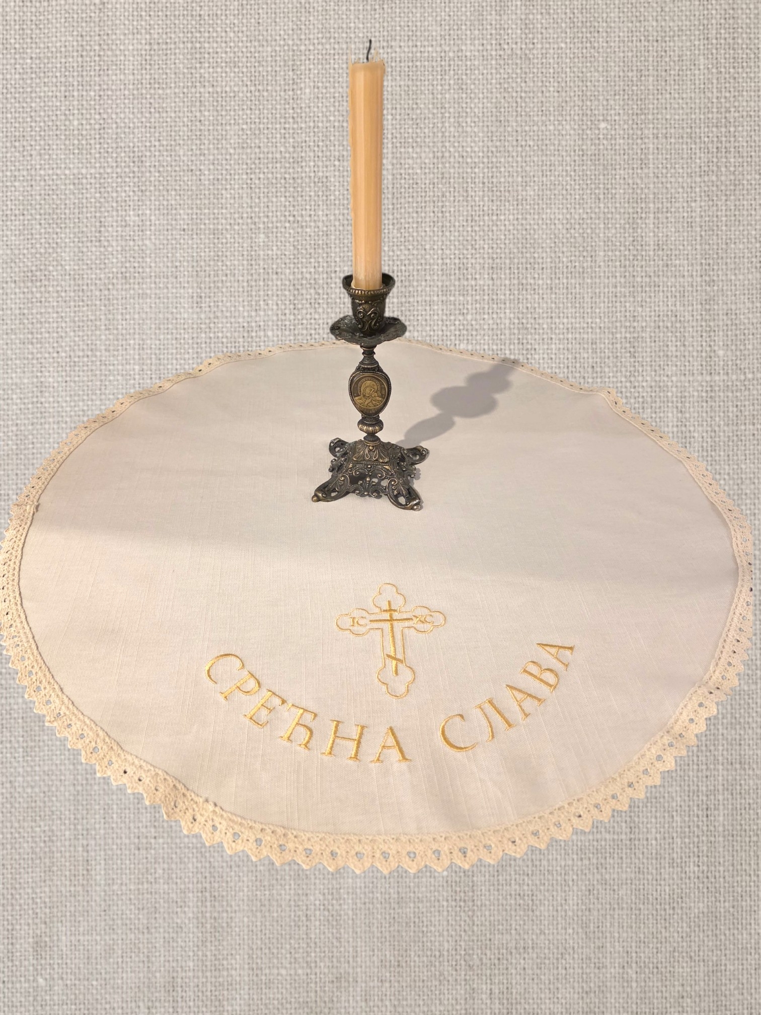 Round Table Cloths Large