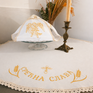 Round Table Cloths